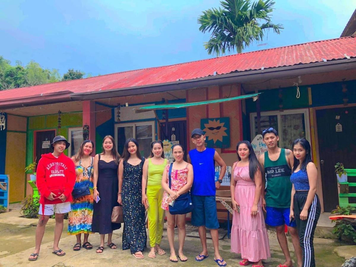 Sun Valley Hostel El Nido Exterior photo
